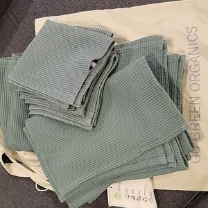 Go Green Organics Green Towel Set